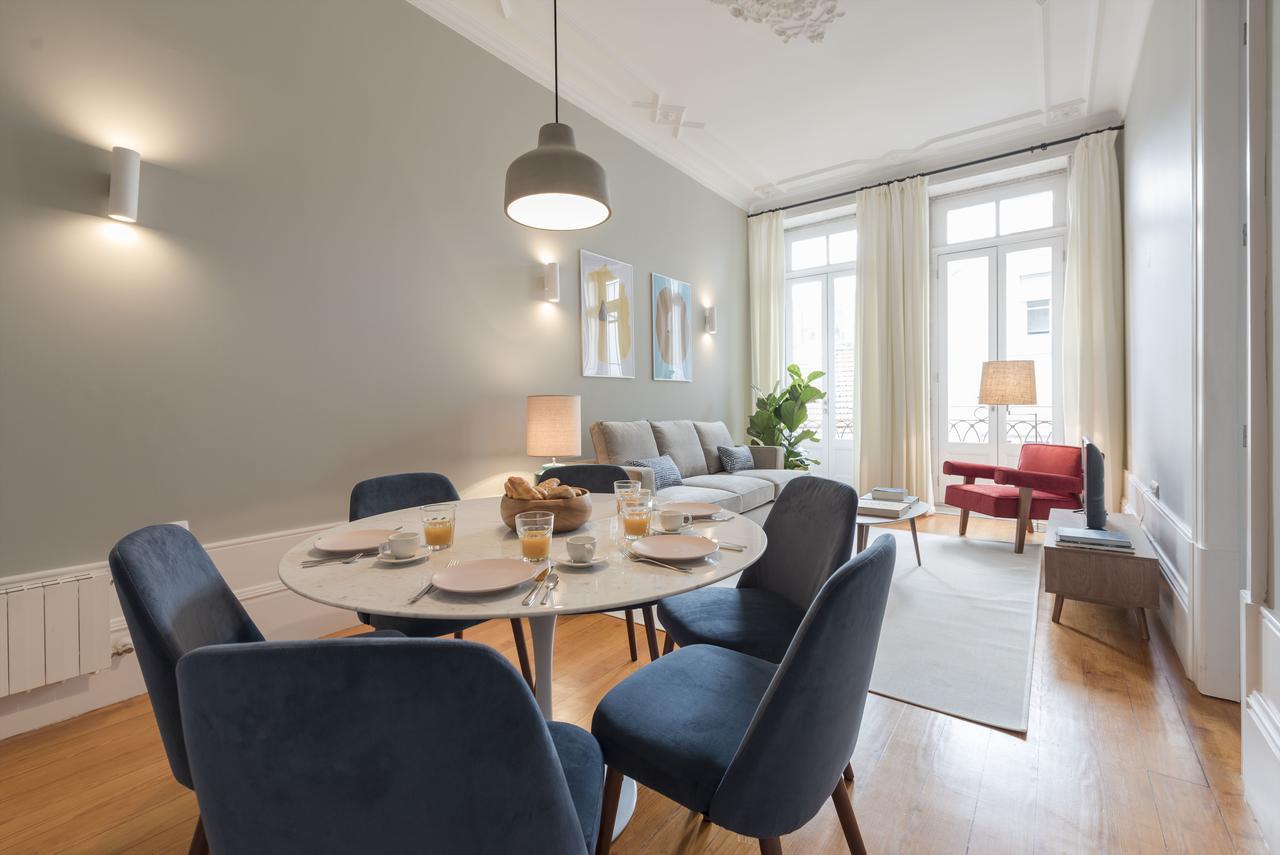 Lovelystay - Flower Stylish Apartment Порто Екстериор снимка